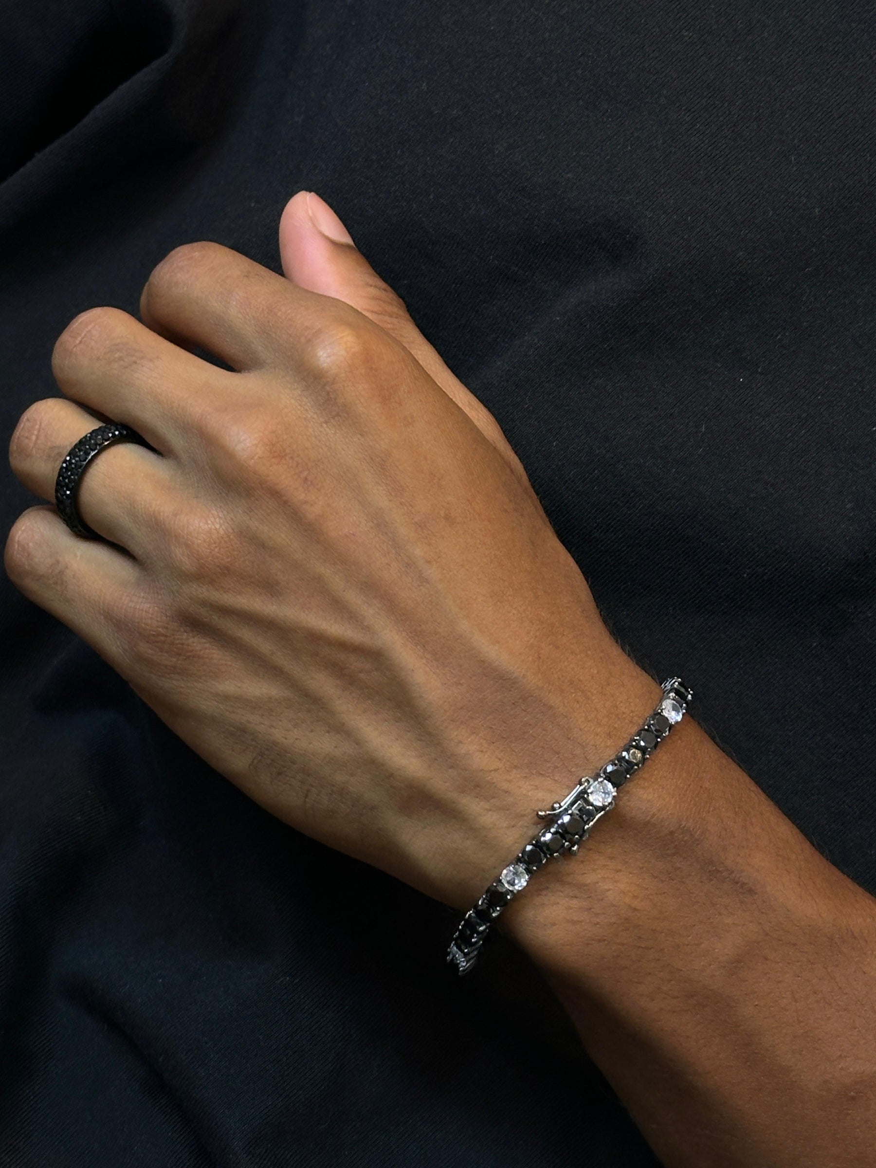 Pulseira Riviera Coleçao Black!