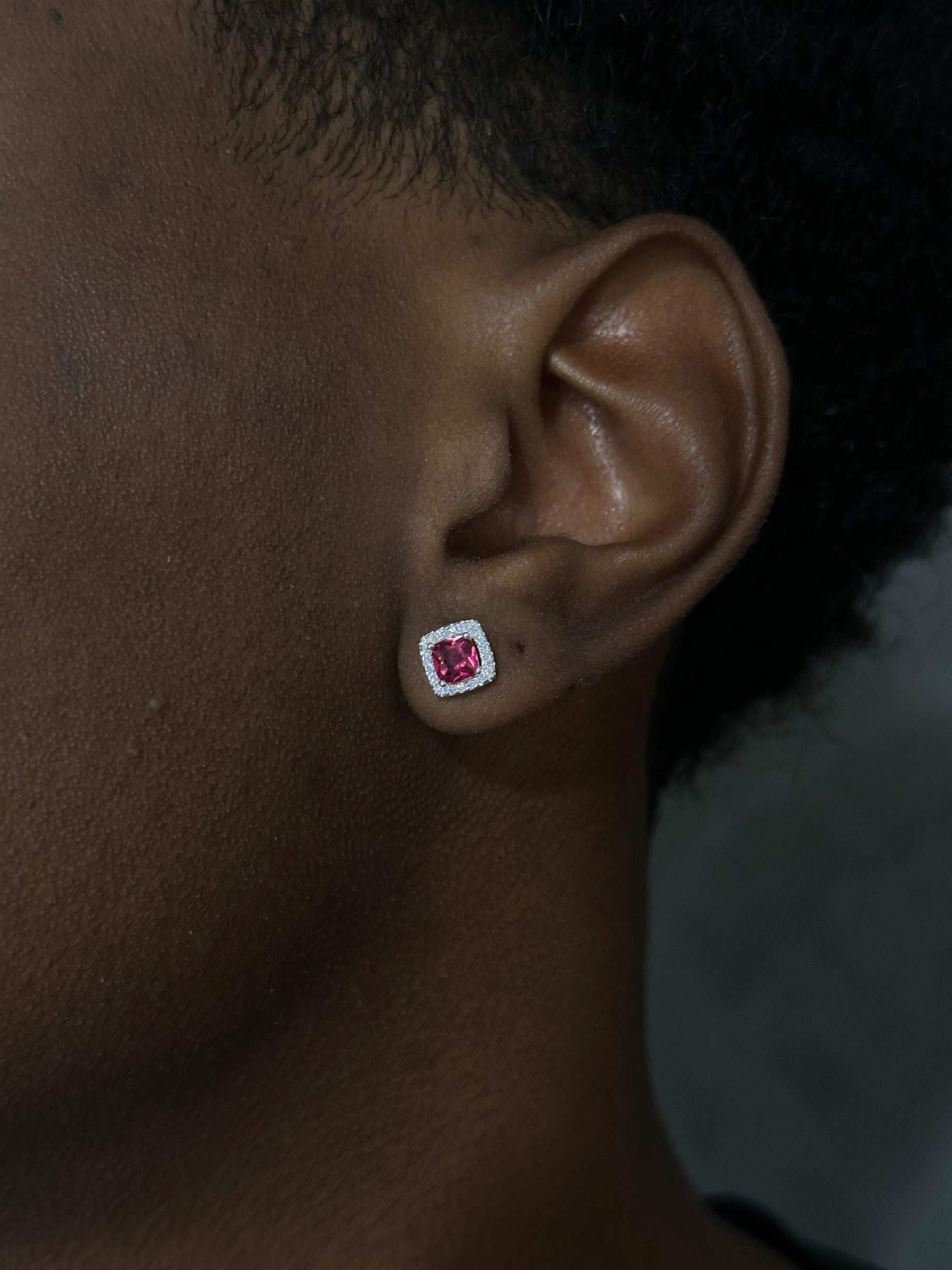 Brinco PRATA 925 Quadrado Ponto Vermelho!